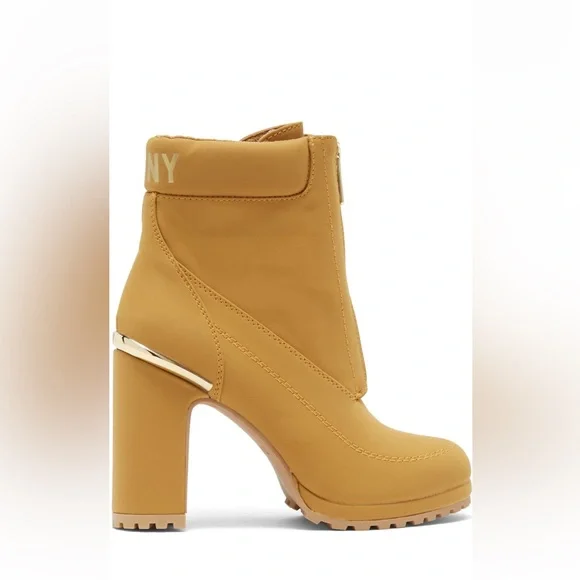 NWT DKNY Logan Lug Sole Boot - Picture 3 of 4